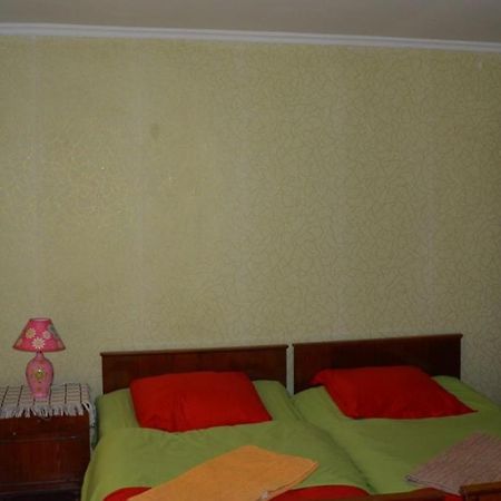 Guesthouse Gegi Kutaisi Esterno foto